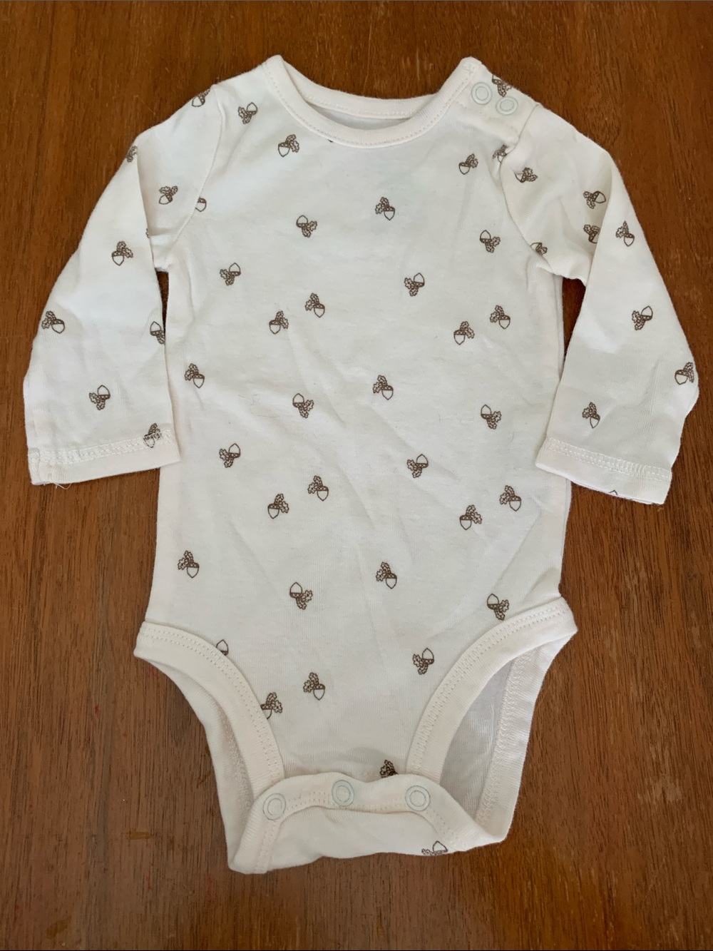 🍓3/$10 Little Planet Organics Cream Long Sleeve Onesie size 3m